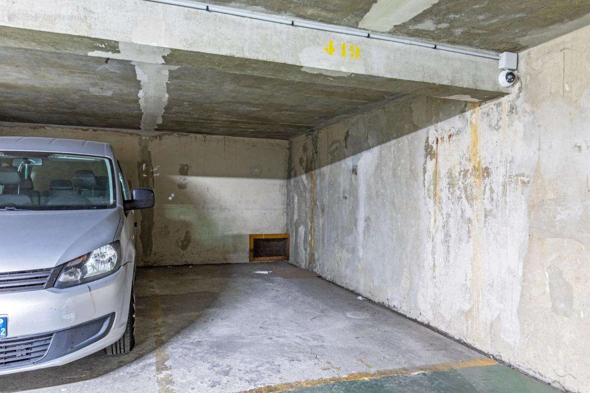 Parking - Lot 419 - Paris (75) - photo 3