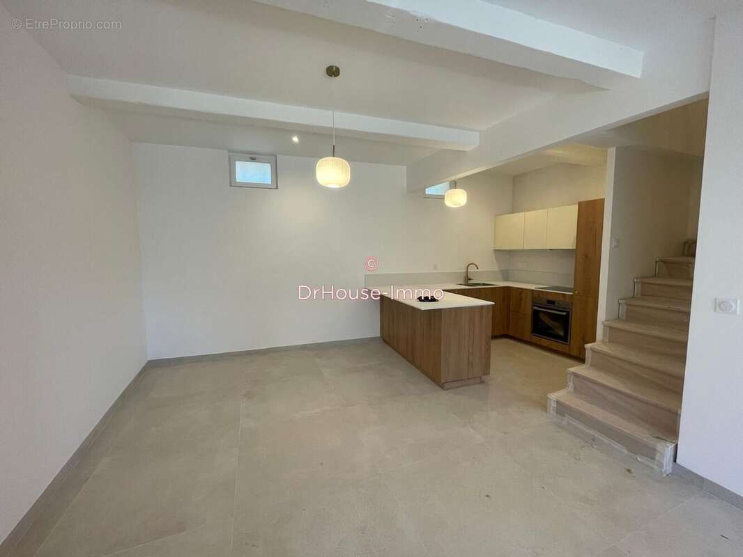 Maison à MARSEILLE-8E