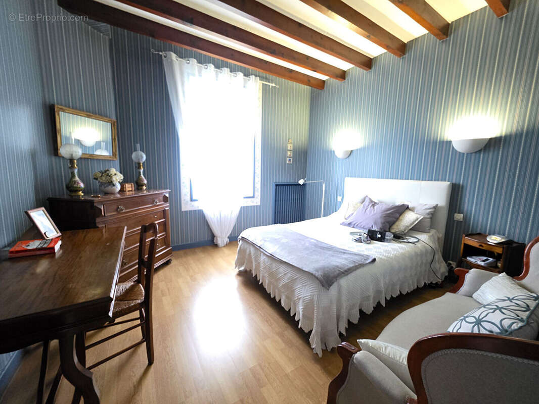 Maison familiale 7 pièces avec garage , Jardin clos et cadre agréable à MOISSAC - photo 3