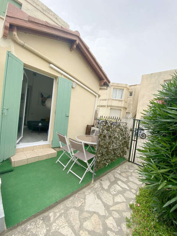 Appartement à MAUGUIO