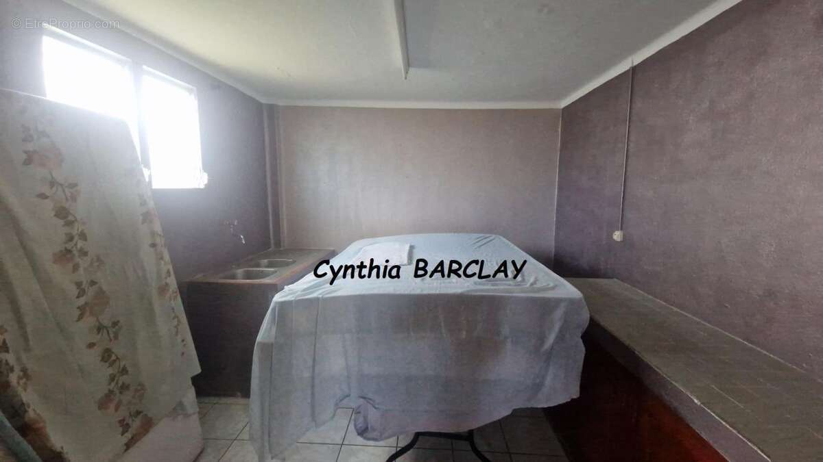 Commerce à SCHOELCHER