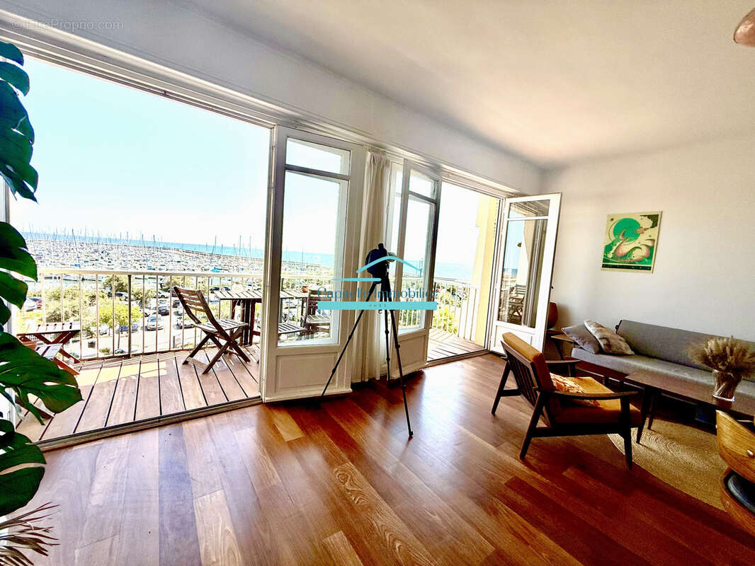 Palavas - Appartement T3 de 60 m2 - Terrasse vue panoramique mer- 1 place de Parking - photo 3