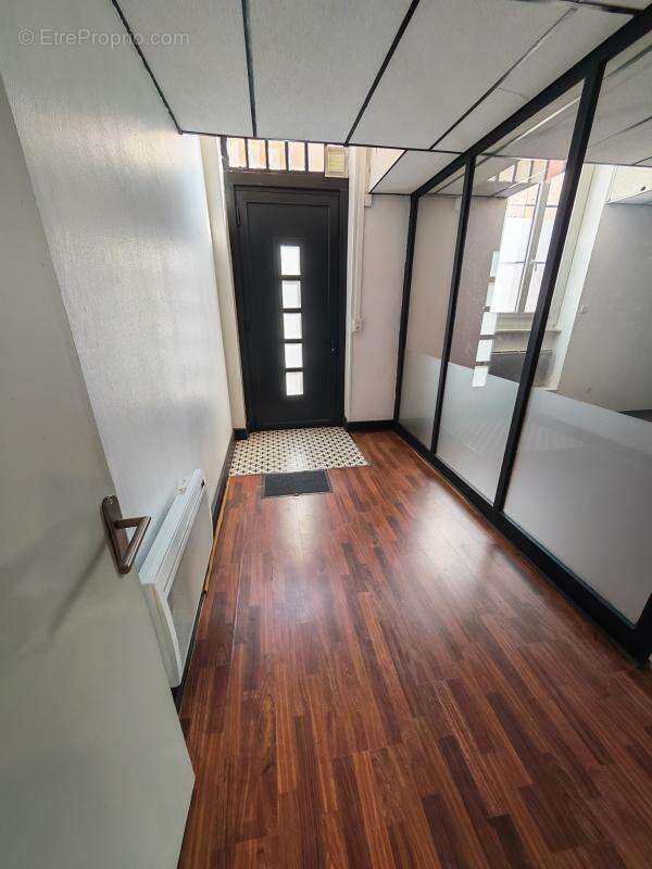 Appartement T4 avec garage - photo 2