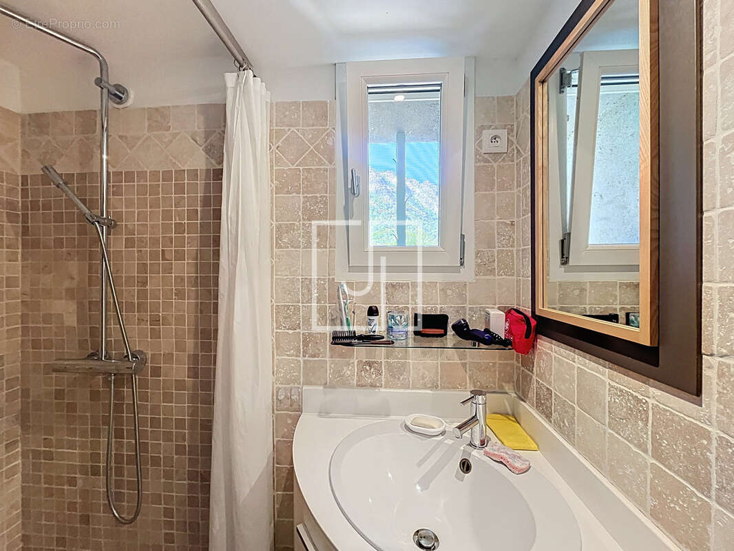 Appartement à LA CONDAMINE-CHATELARD