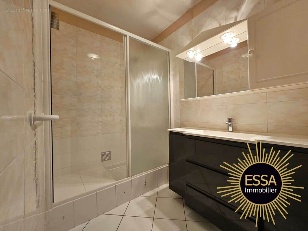 Appartement 64 m² à Rocquencourt  - photo 9
