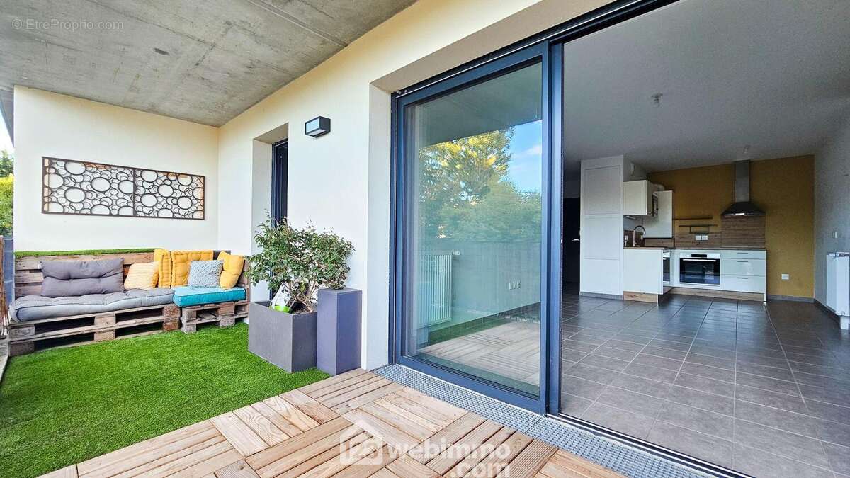 Appartement à MAZERES-LEZONS