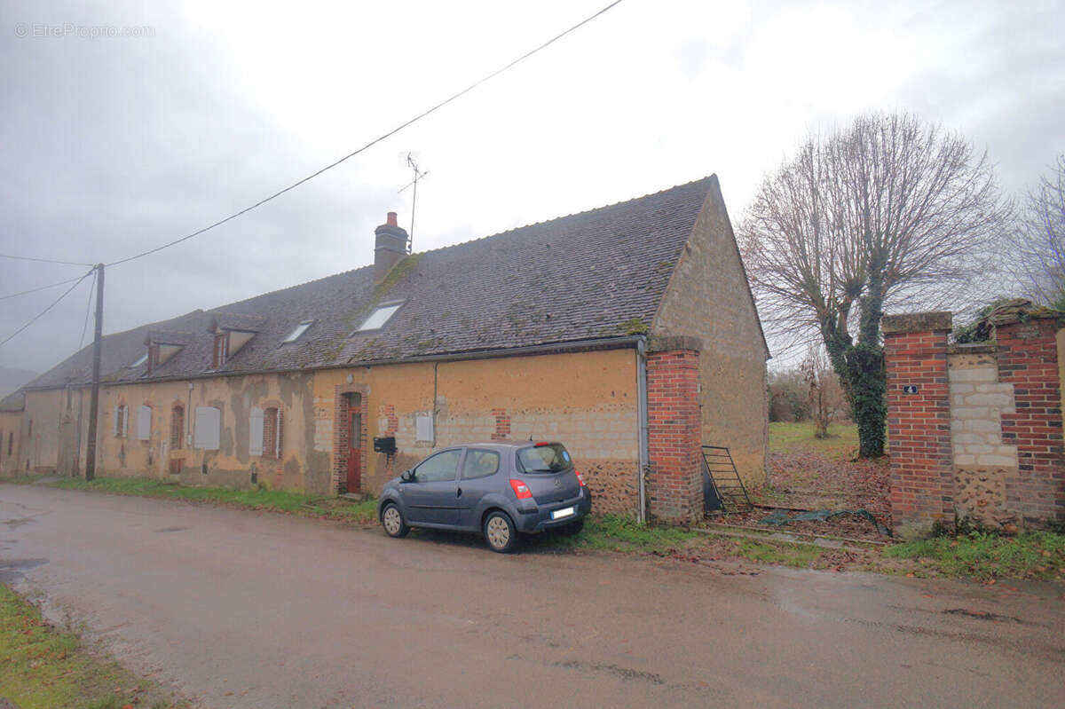 Maison à CHAMPVALLON