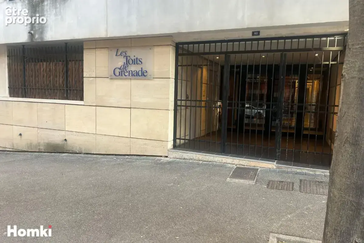 Parking de 18 m² à Aix-en-Provence 13100, Avenue de Grenade - photo 2