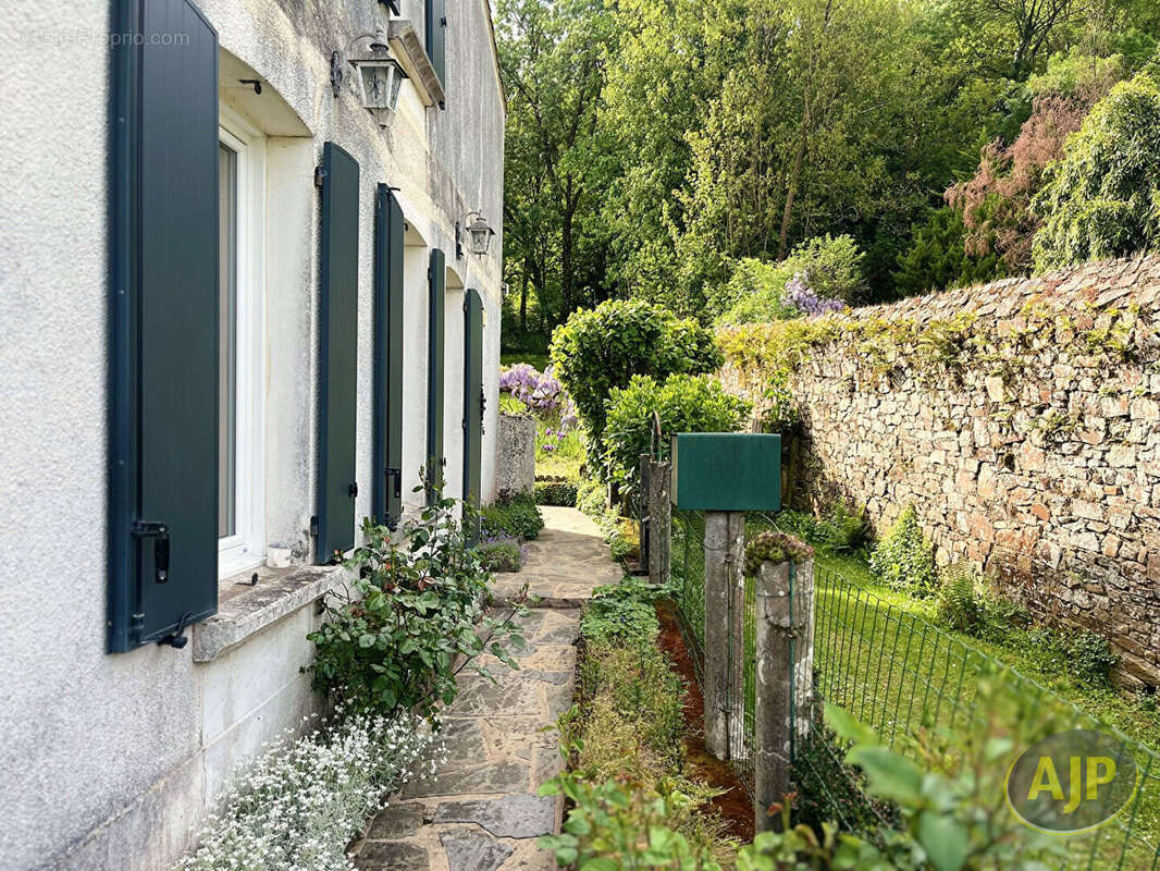 Maison à CHAMPTOCEAUX