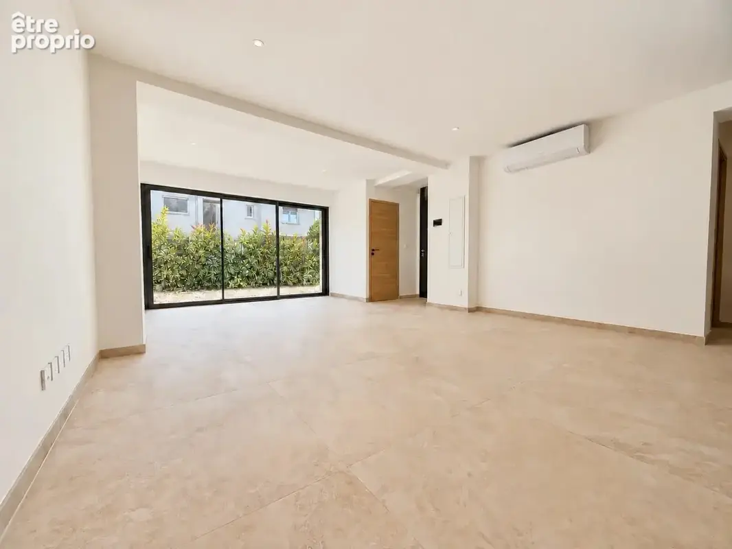 Appartement T4 (92m2) rez-de-jardin au calme absolu - photo 5