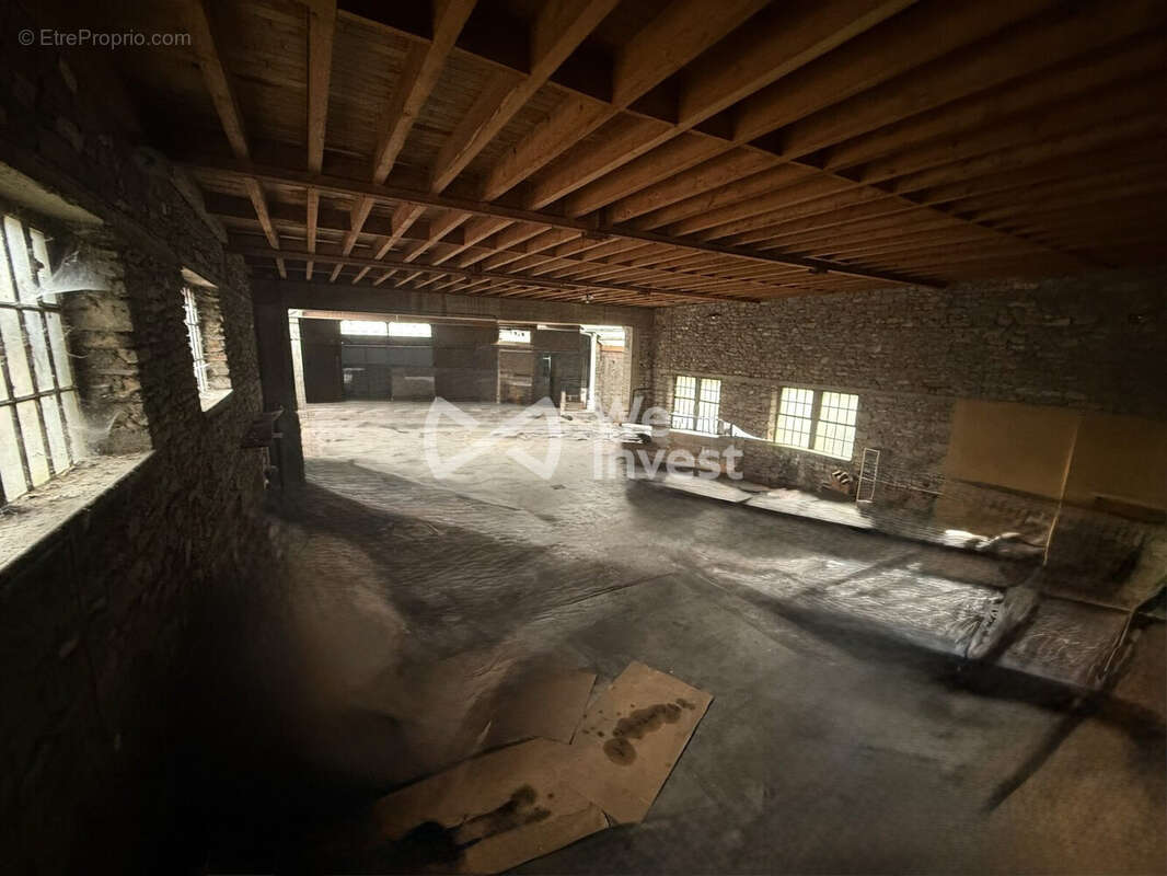 Appartement 780 m² à Mazamet  - photo 6