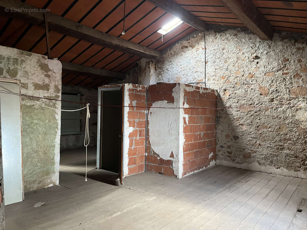 Maison à ESPIRA-DE-L'AGLY