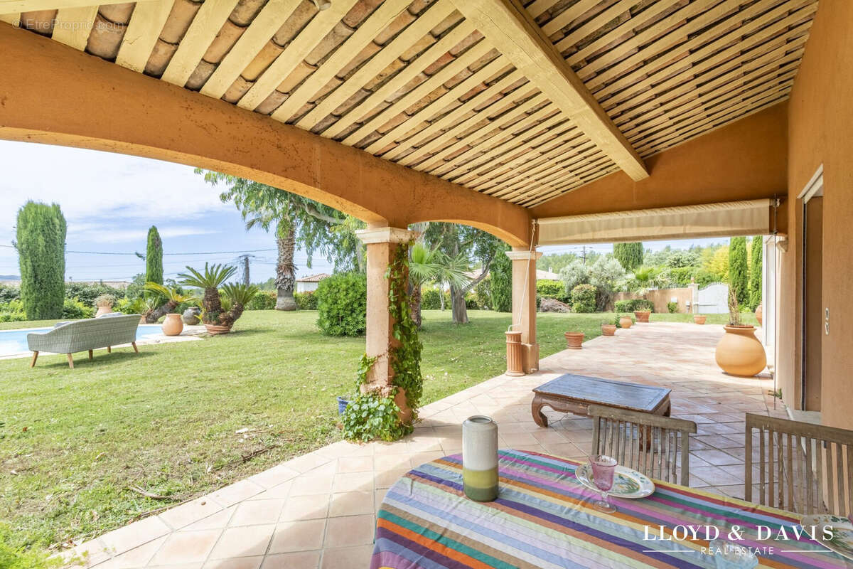 Maison à LA CADIERE-D'AZUR