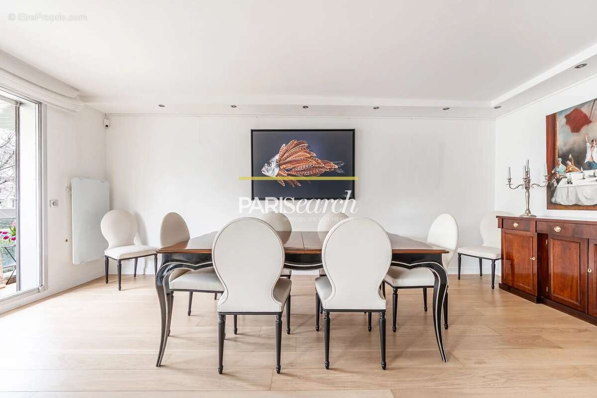 Appartement à NEUILLY-SUR-SEINE