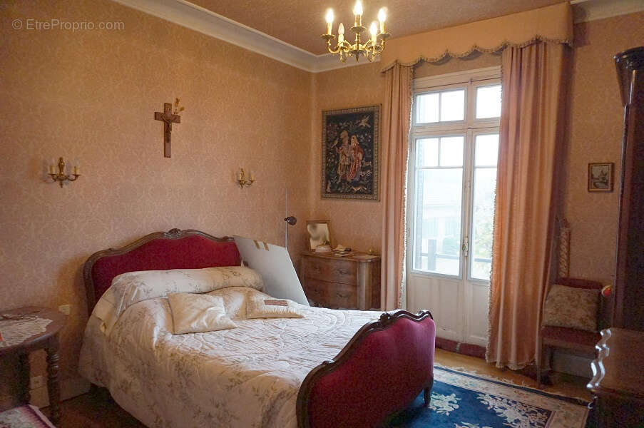 Maison à PARAY-LE-MONIAL