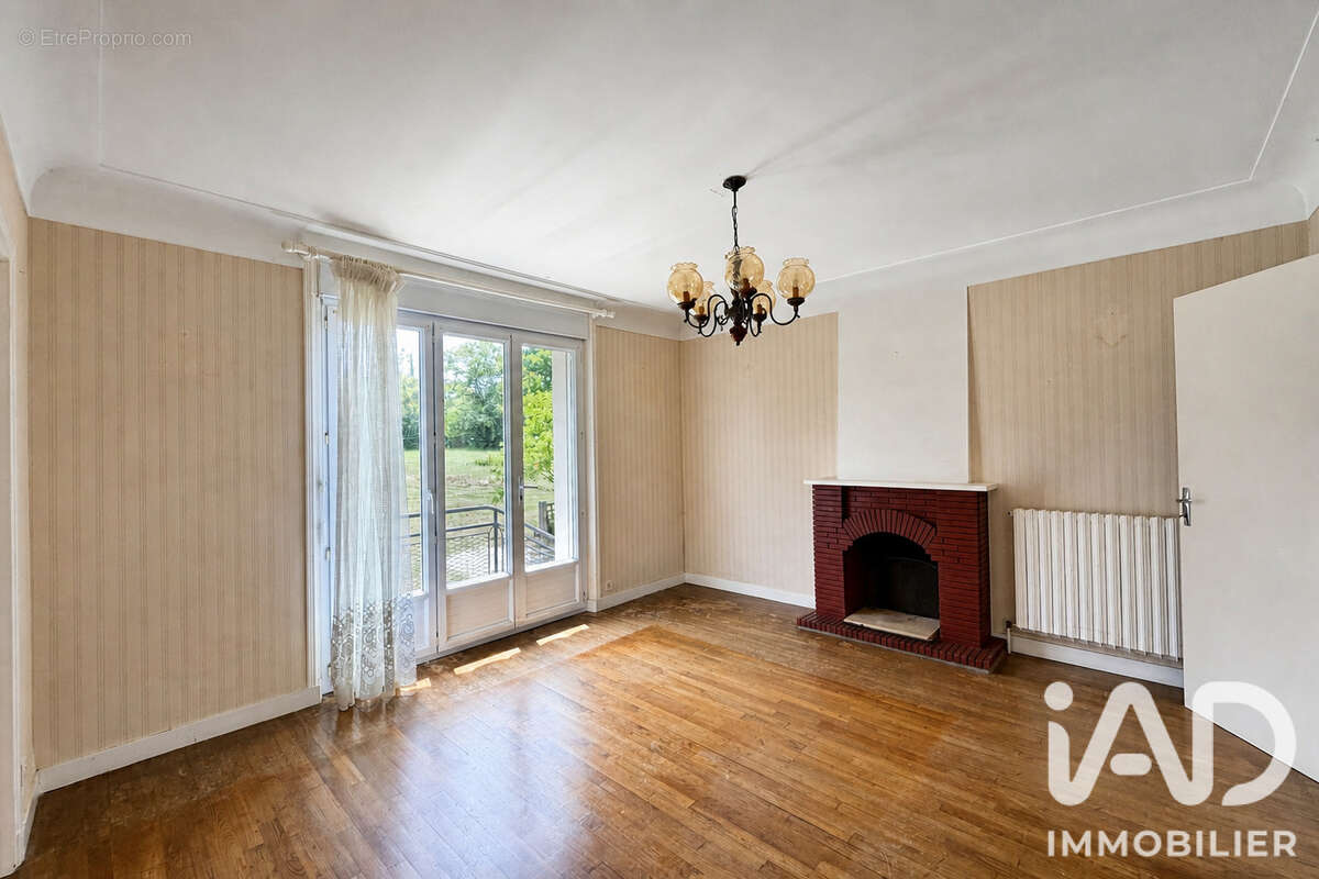 Maison 130 m² à Peillac  - photo 2