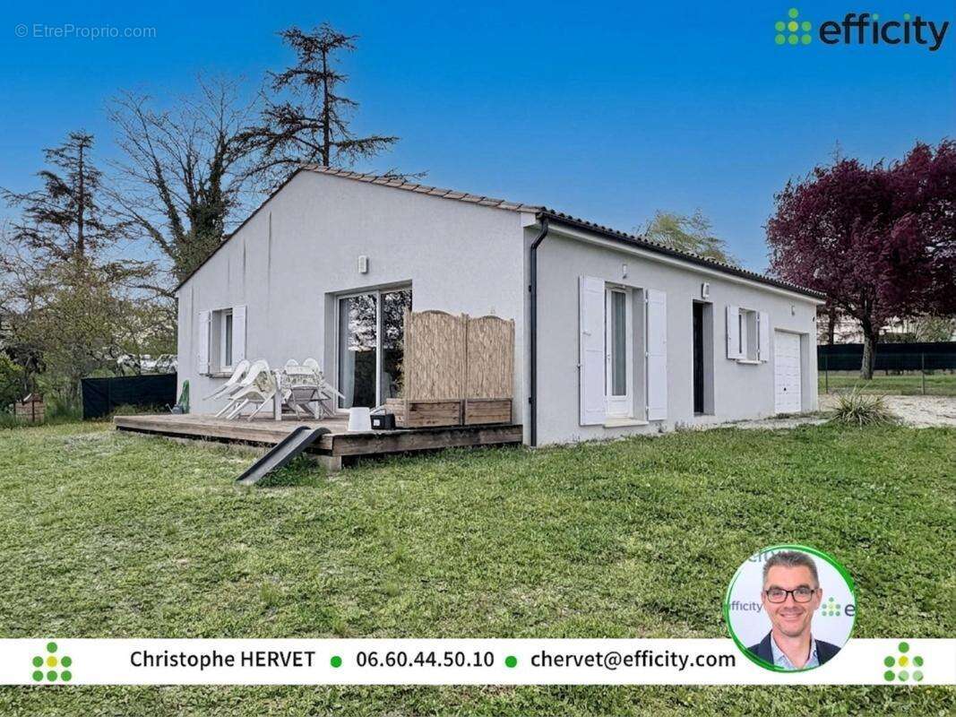 Maison à RUELLE-SUR-TOUVRE