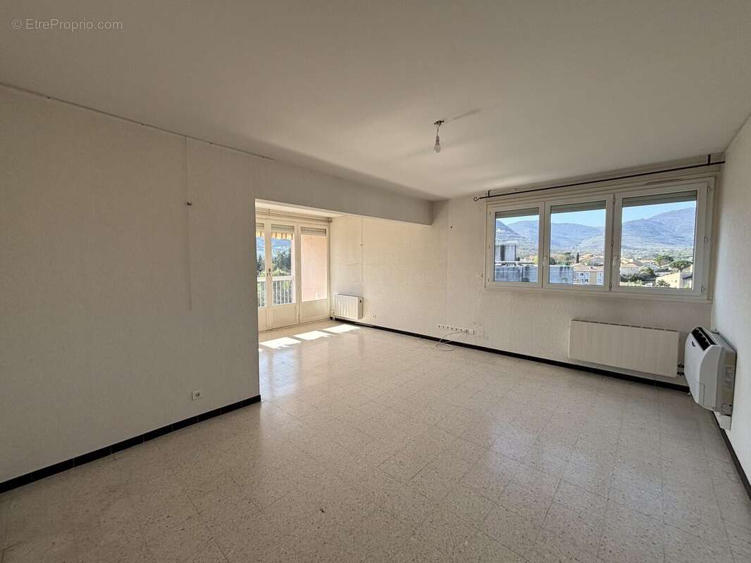 Appartement à PRIVAS
