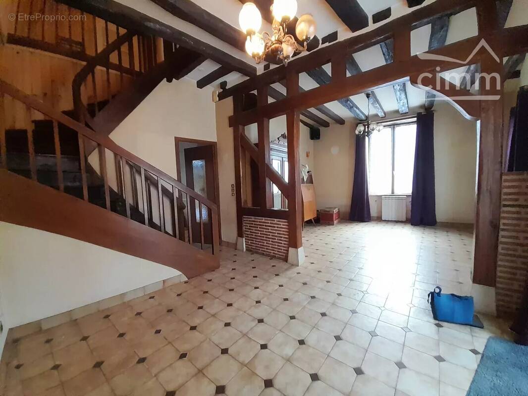 Maison à MONTLIVAULT