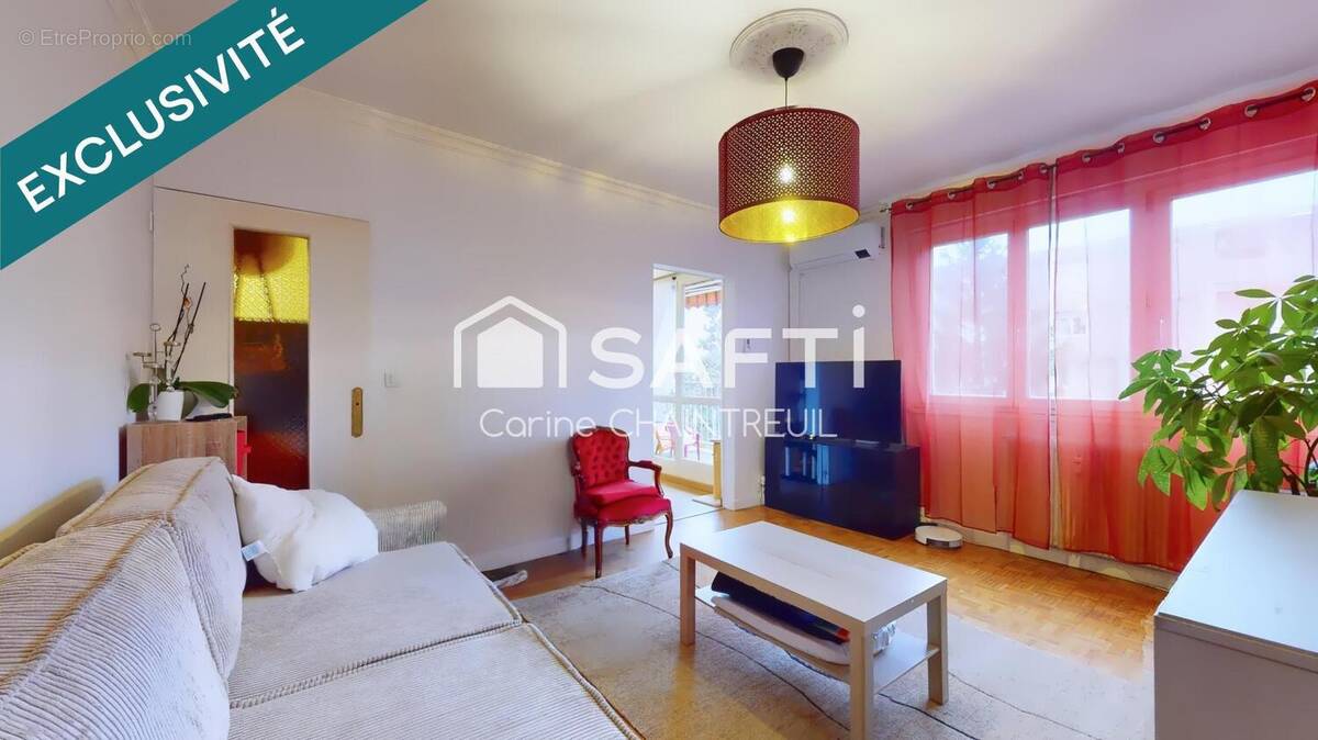 Photo 1 - Appartement à BRON