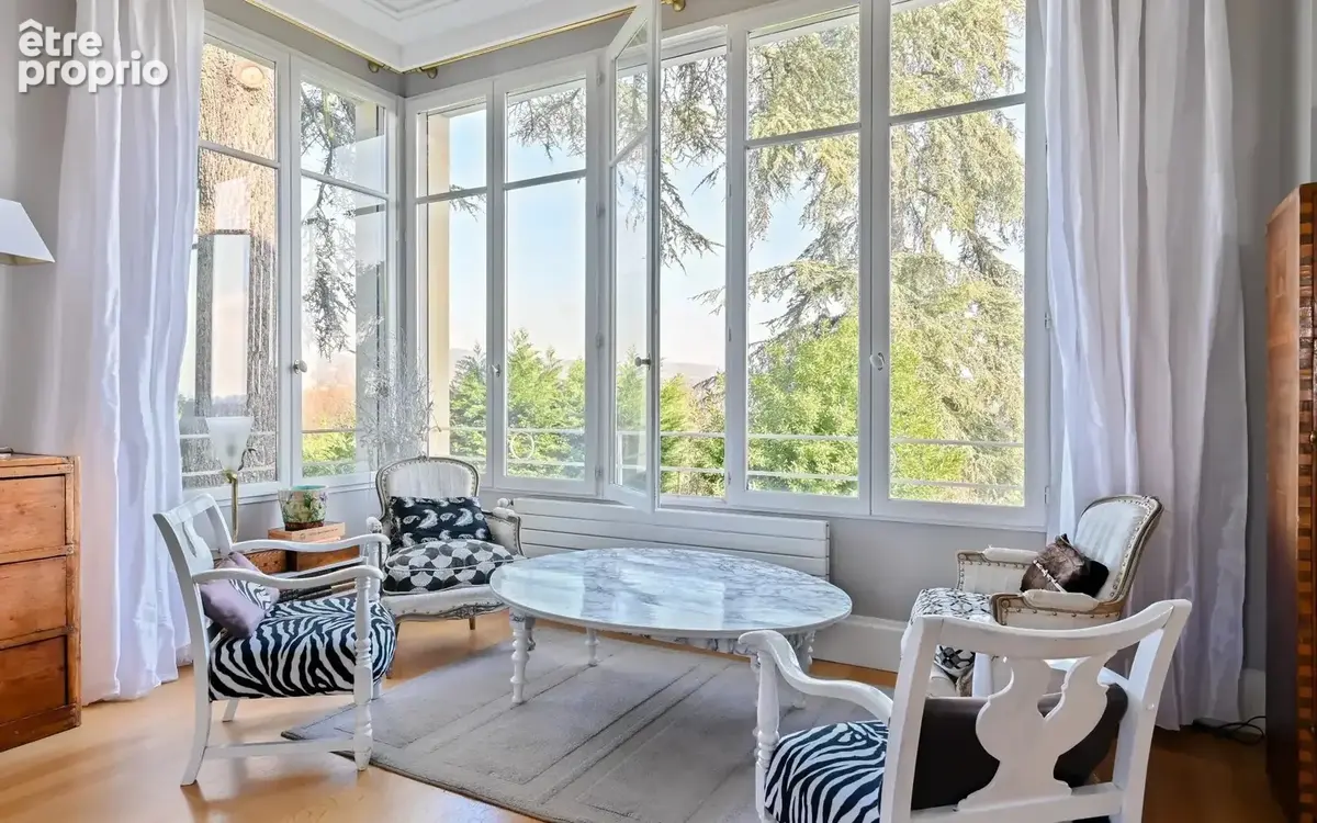 Maison 8 pièces 230 m² à vendre à Dardilly (69570) - photo 9