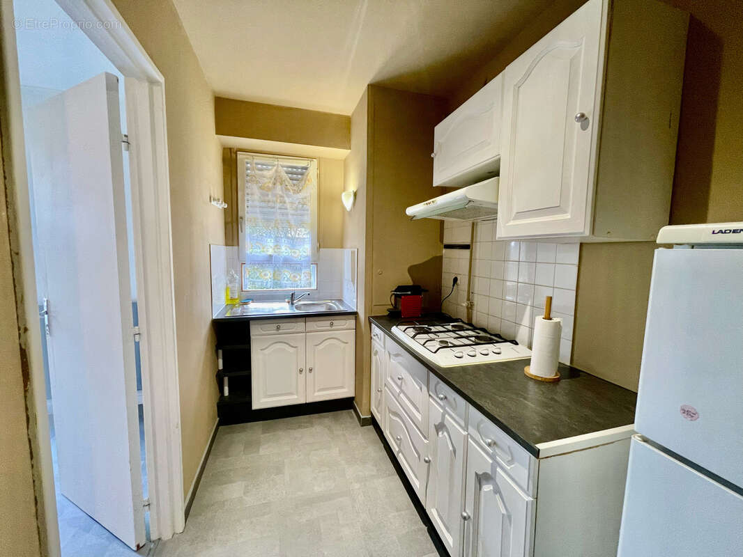 Appartement à LES PAVILLONS-SOUS-BOIS