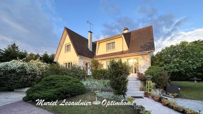 Maison à CROISSY-SUR-SEINE