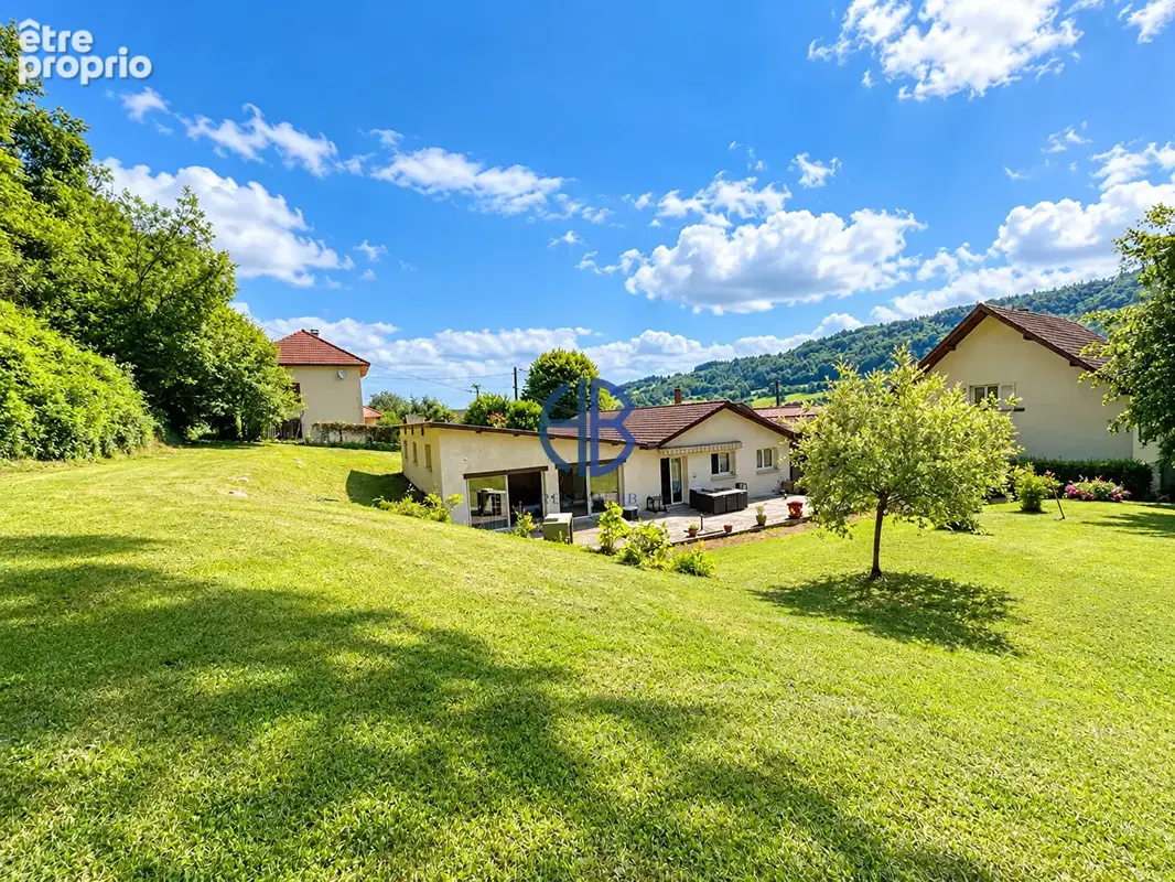 Maison de caractère 210 m² avec piscine intérieure ? Coup de coeur assuré ! - photo 2