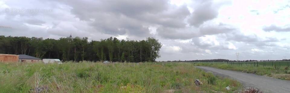 Terrain à BILLY-MONTIGNY