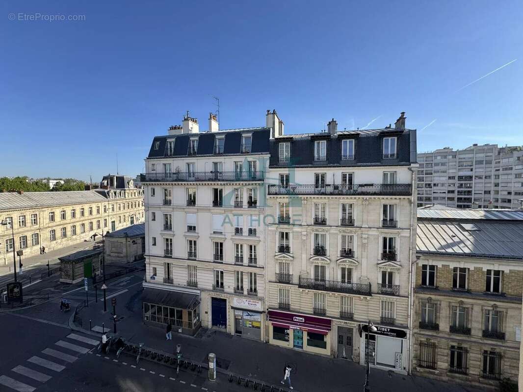 Appartement à PARIS-10E