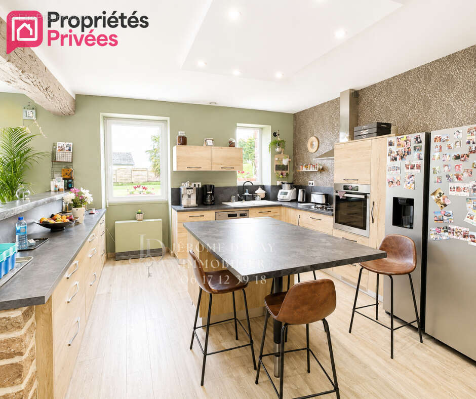 Longère en pierre rénovée avec piscine à vendre à Ernée (53500) ? 193 m², 5 chambres, terrain de 3 866 m² ? Mayenne (53) - photo 4