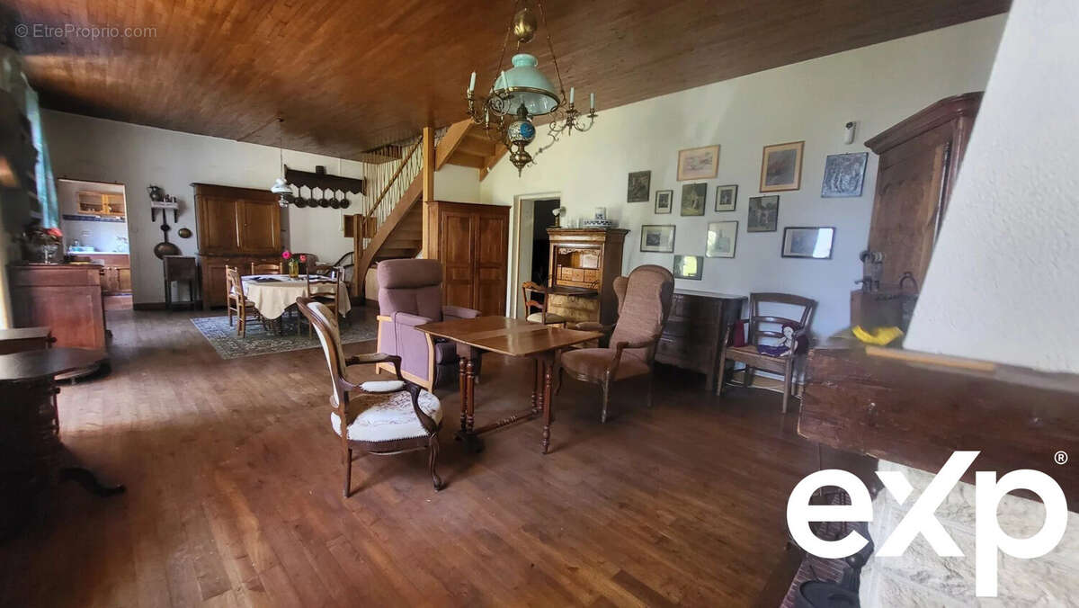 Maison à SAINT-AVIT-SAINT-NAZAIRE