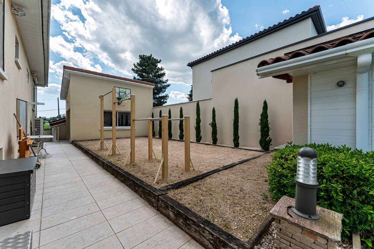 Maison à SAINT-MARTIN-LA-PLAINE