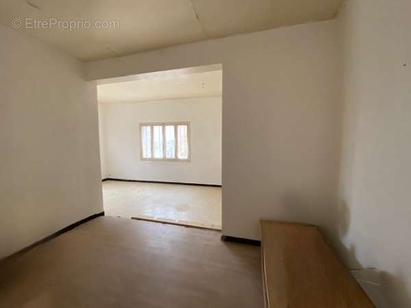 Appartement à rénover Calvi  - photo 2