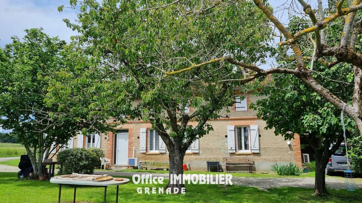 Maison à AUCAMVILLE