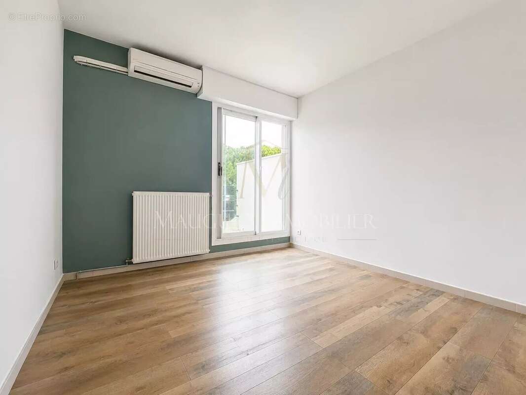 Marina T3 en duplex avec toit terrasse et appontement pour bateau - photo 8