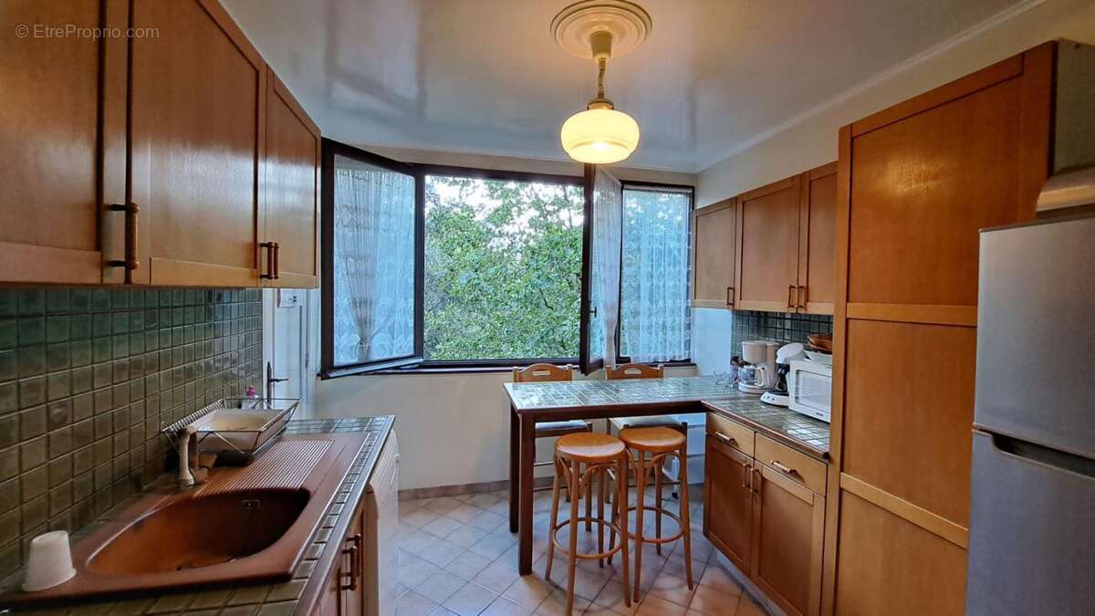 Appartement à FONTENAY-LE-FLEURY