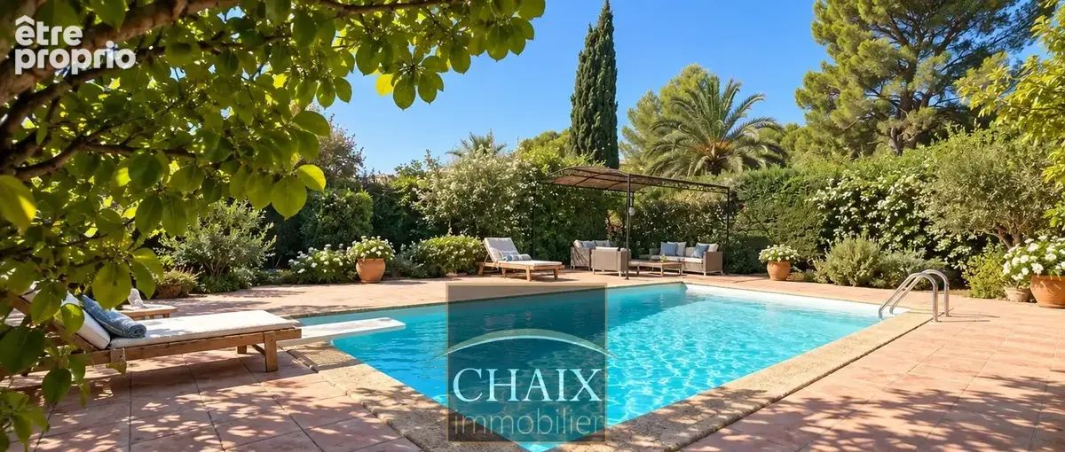 La ciotat   maison de charme, jardin bucolique et belle luminosité à deux pas de saint-jean - photo 3