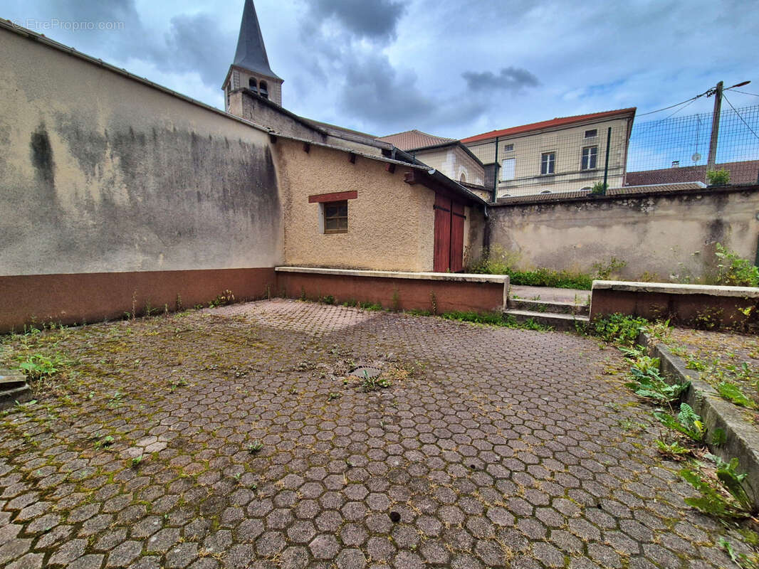 Appartement à PAGNY-SUR-MEUSE