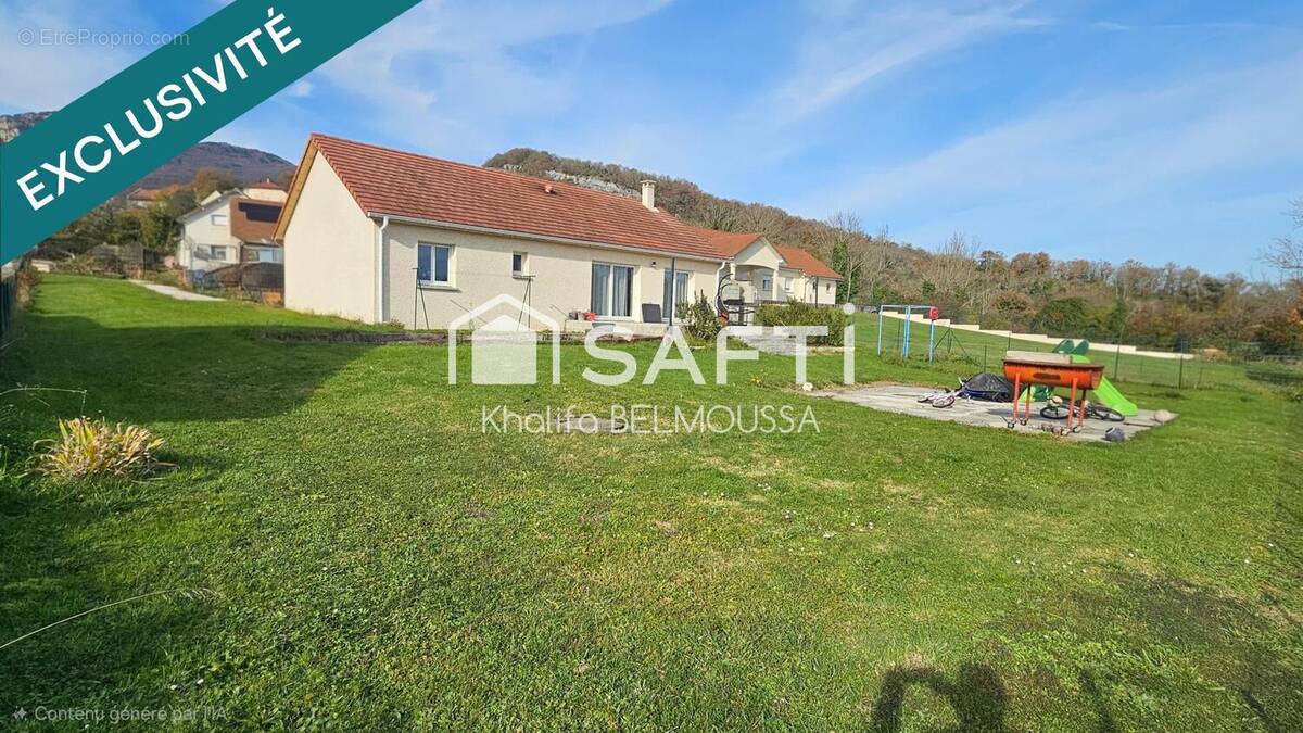 Photo 1 - Maison à SAINT-GERMAIN-LES-PAROISSES