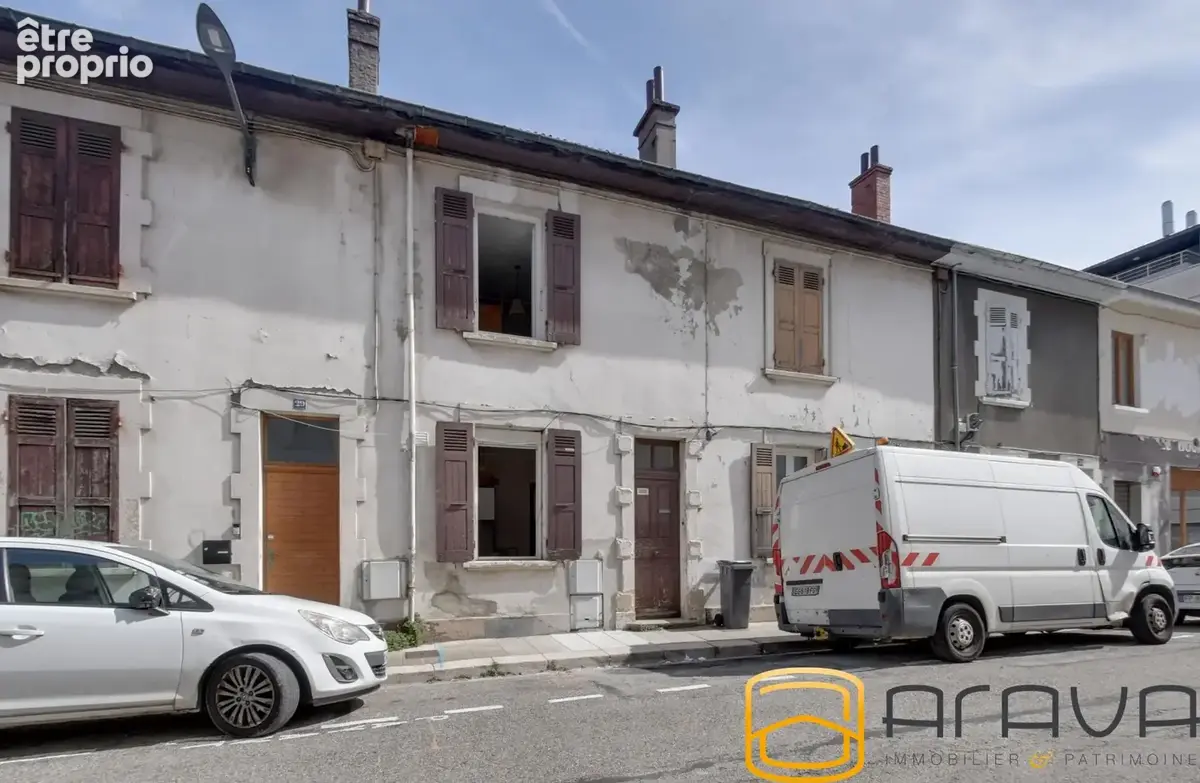 Appartement 85 m² · à Grenoble · 85 m² · 210 000 €