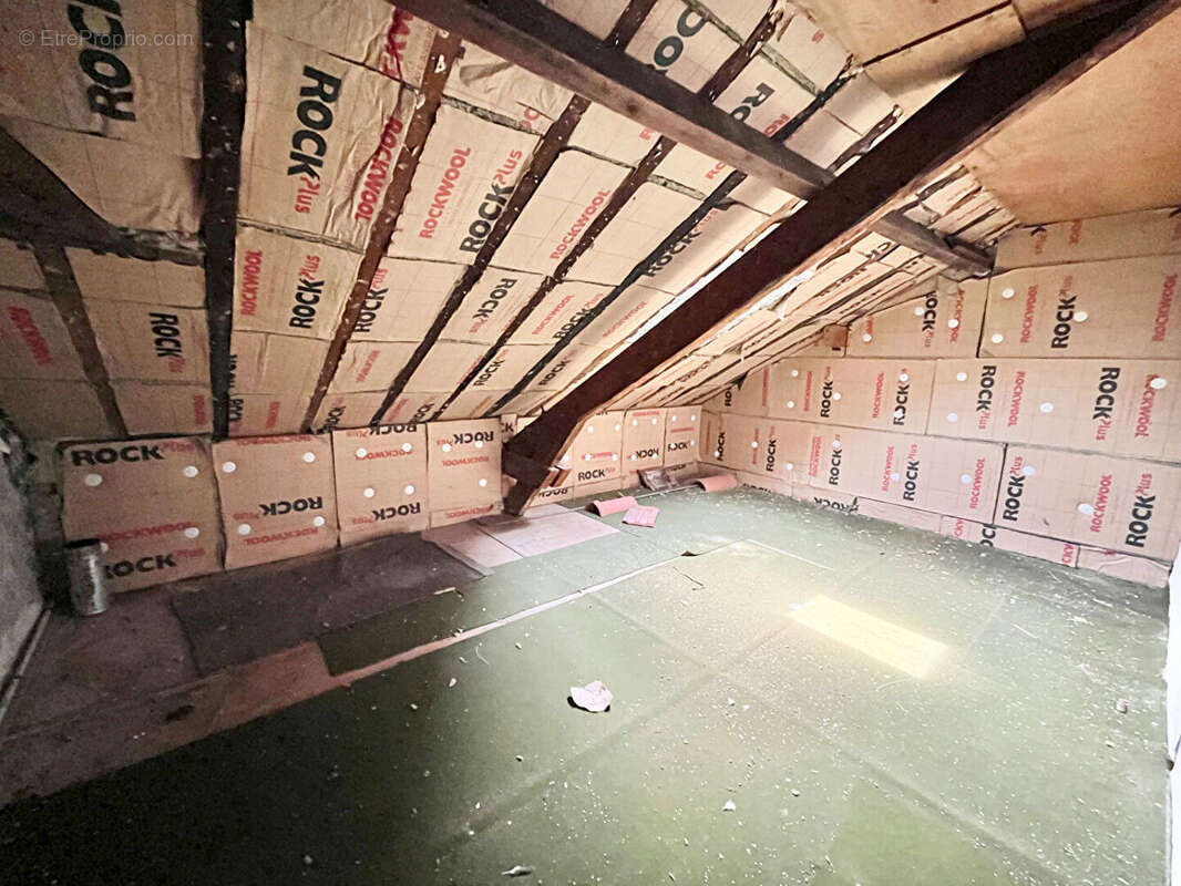 Meulière 187m2 - Centre ville Achères - photo 16