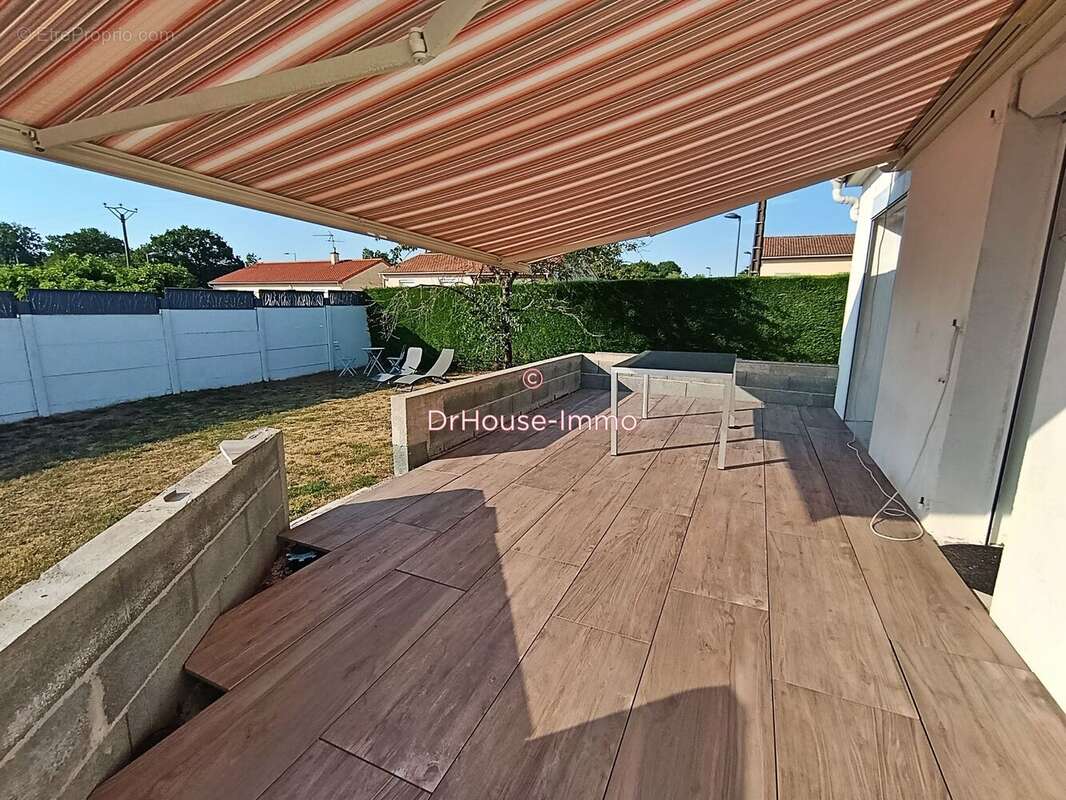 Maison 87 m² à Saint-Germain-Sur-Moine  - photo 6