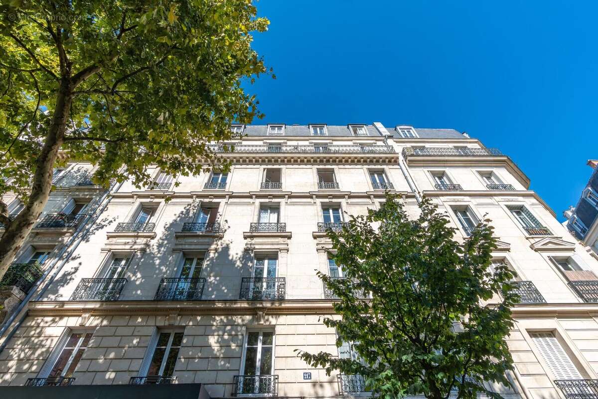 Appartement à PARIS-12E