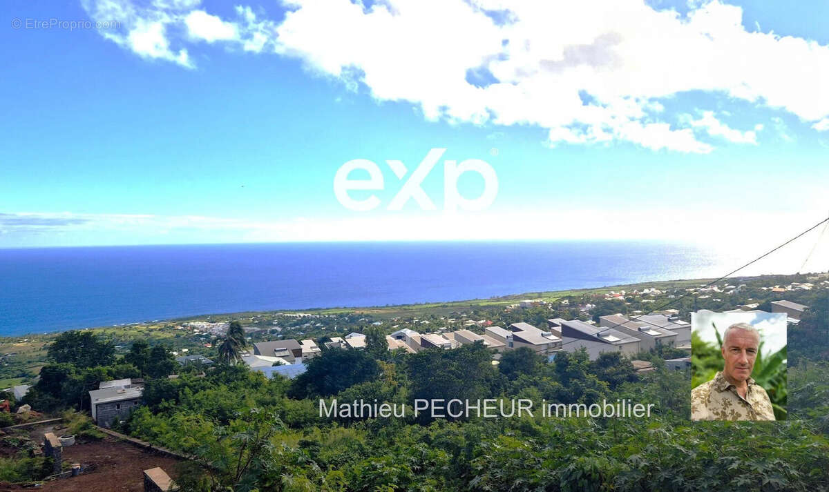 Terrain à SAINT-LEU