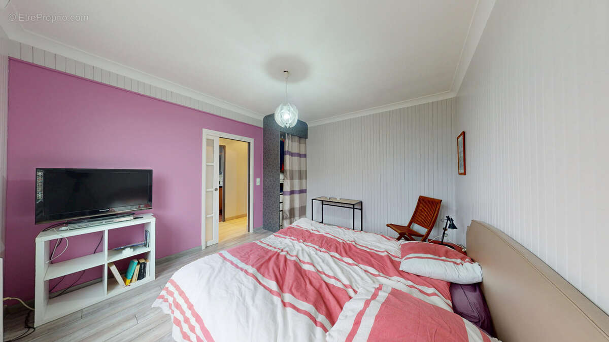 Maison à PLOUNEVEZ-LOCHRIST