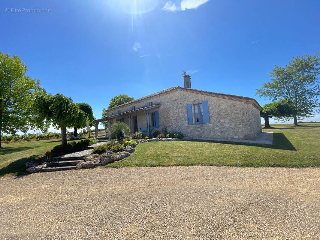 Maison à MASSOULES