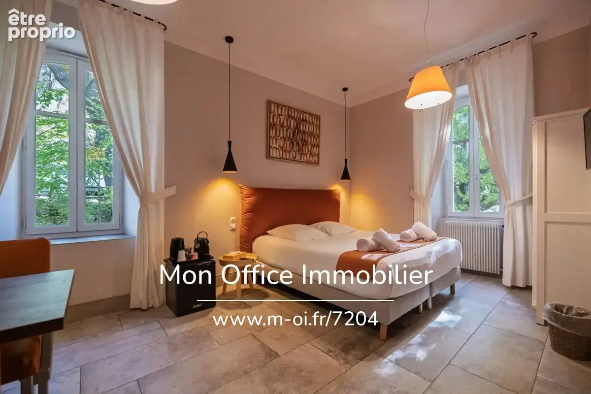 Référence : 7204-VCL - Bâtisse 17ème avec deux bastides, 5 appartements - Parc sur 1 hectare - 13 100 AIX EN PROVENCE - photo 13