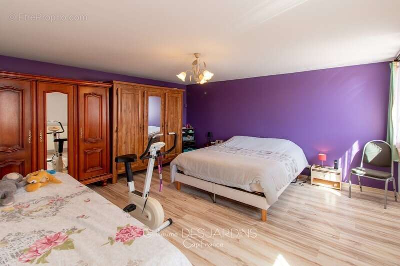 Maison à AUBRY-LE-PANTHOU