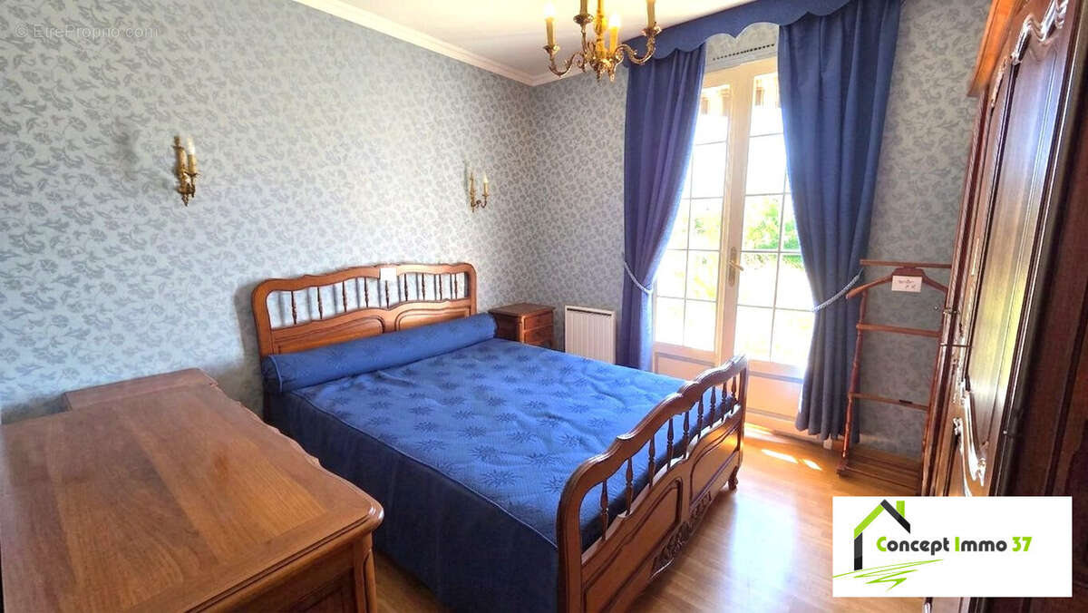 Maison à LA VILLE-AUX-DAMES